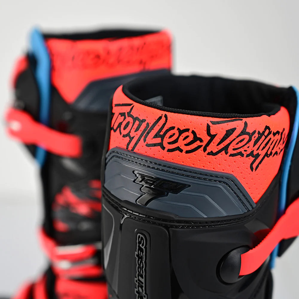 ALPINESTARS TECH 7 MX BOOT SOLID BLACK / ROCKET RED